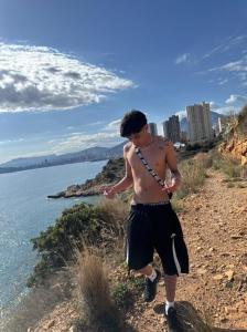 627043417: Chico busca chica en Alicante