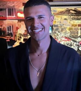 694213895: Chico busca chica en Guipúzcoa