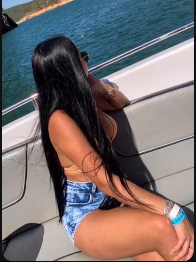 Chica busca chico en Almería: 