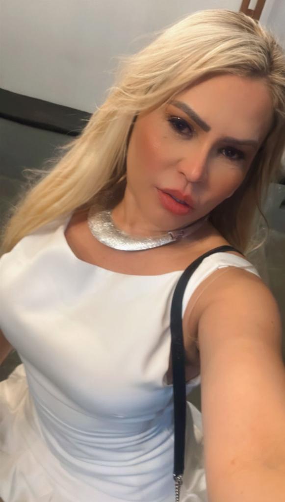 653913486: Chica busca chico en Málaga