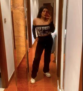 633864073: Chica busca chico en La Coruña