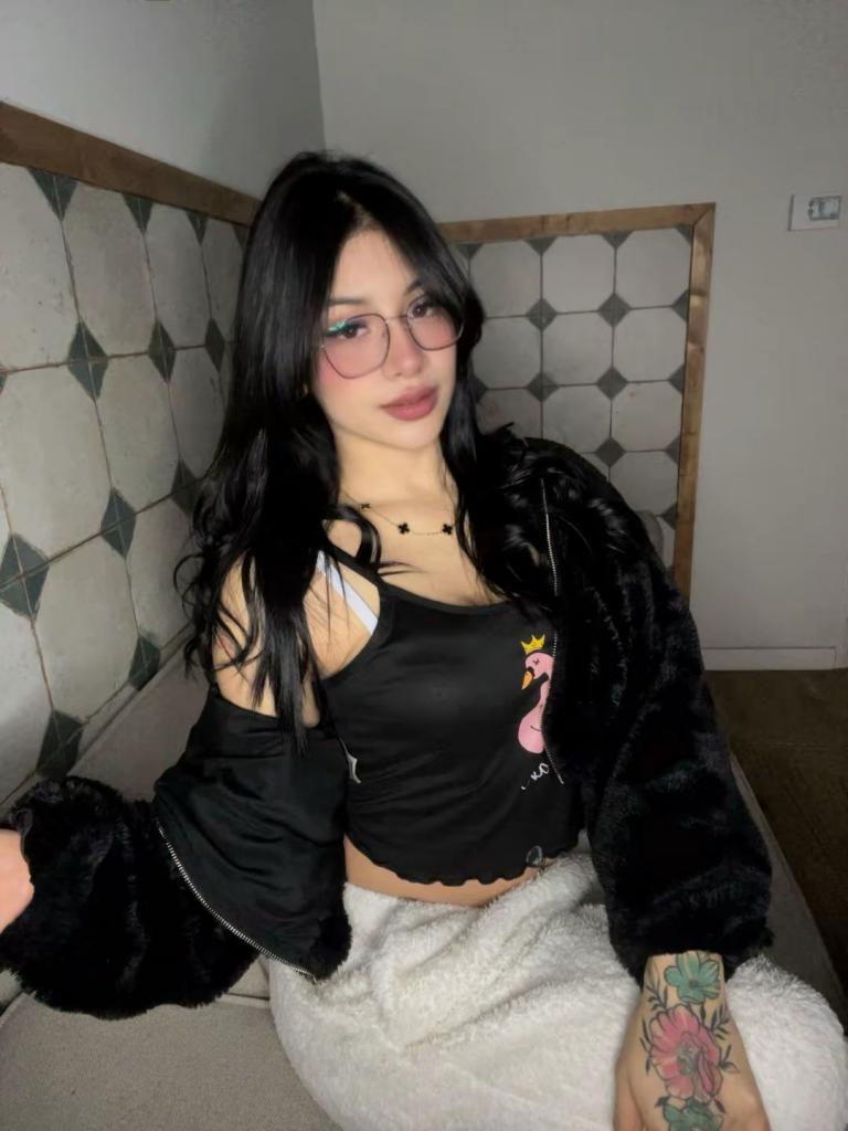 Chica busca chico en Murcia: Chica busca chico