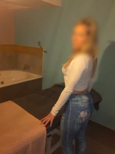 634394223: Chica busca chico en Zaragoza