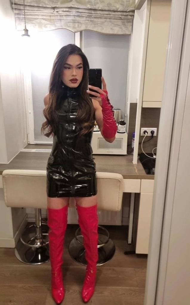 742054312: Transexual en Granada