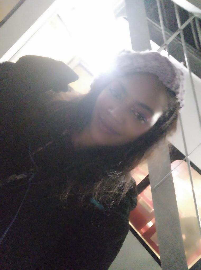 Chica busca chico en Tenerife: 