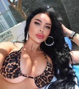 671888404: Chica busca chico en Almería