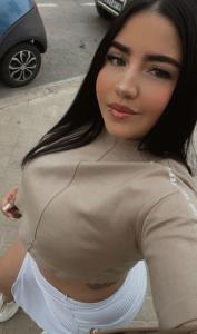 697537036: Chica busca chico en Madrid