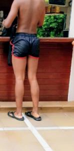 687200925: Chico busca chica en Barcelona