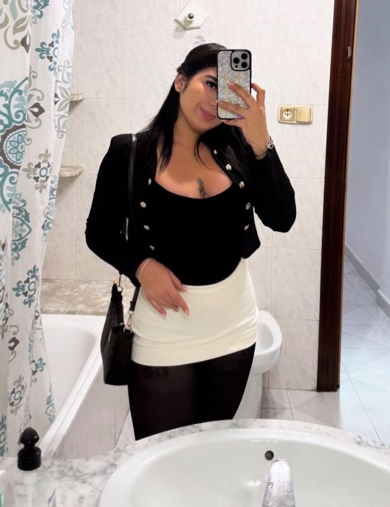 634369209: Chica busca chico en Alicante