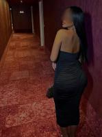 667714330: Chica busca chico en Cádiz