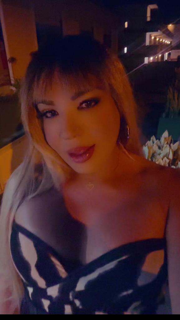 663559110: Travesti en Las Palmas