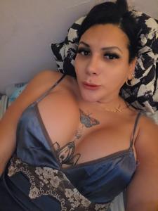 617886489: Transexual en Gerona