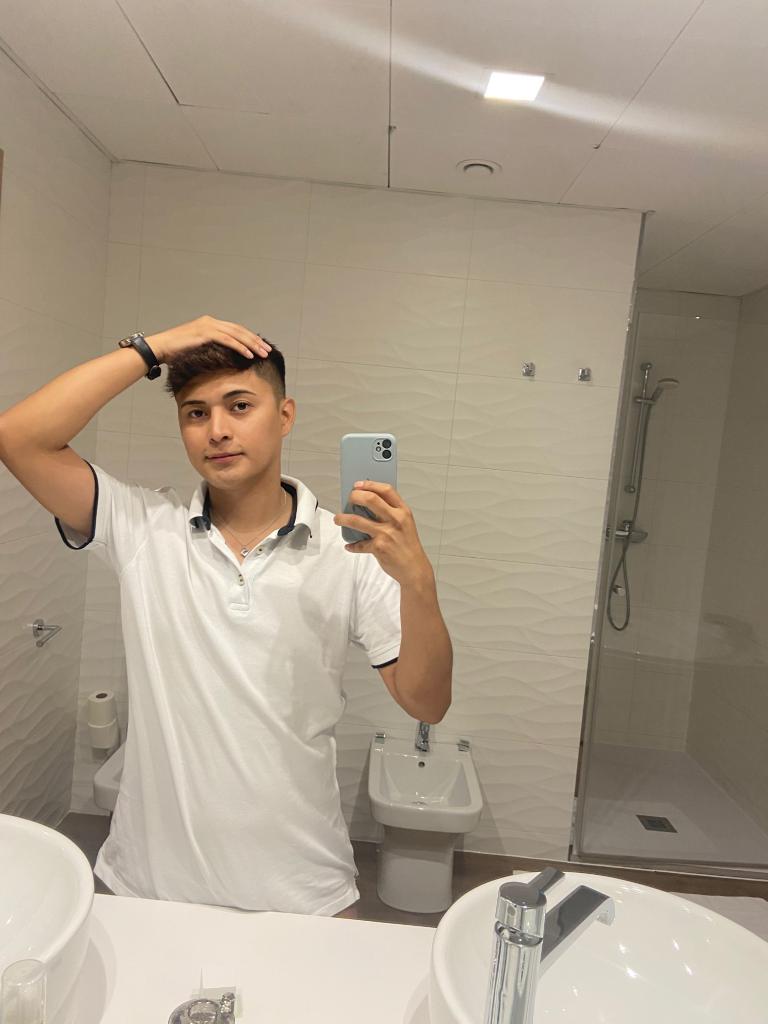 Chico busca chica en La Coruña: 