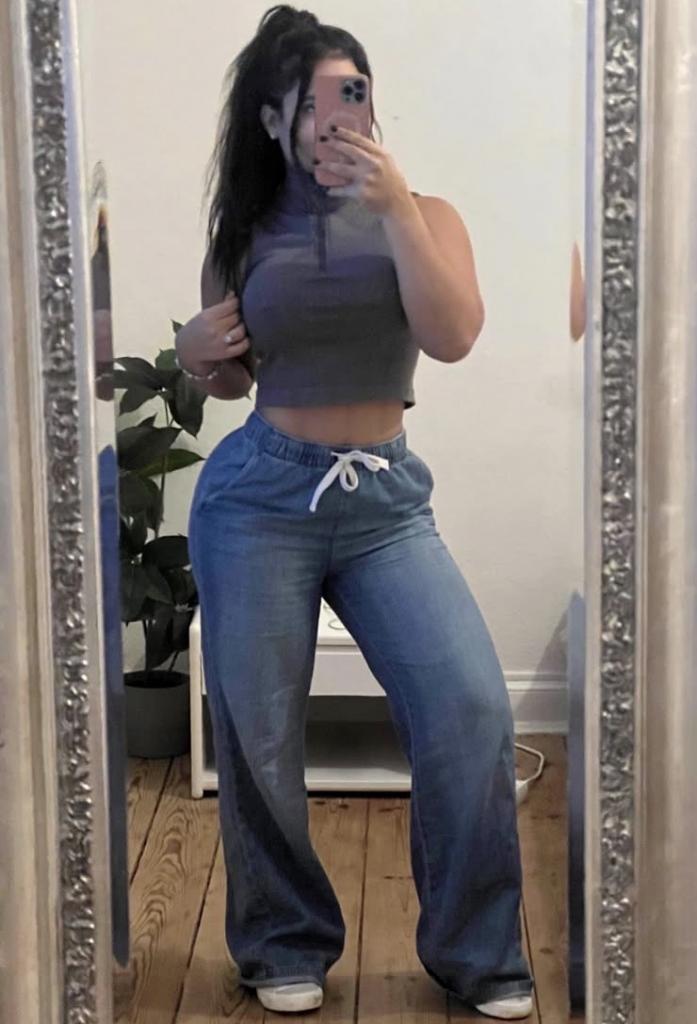 Chica busca chico en Almería: 