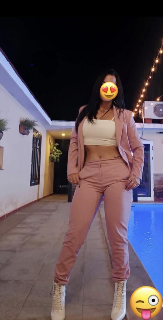 614843801: Chica busca chico en Cantabria