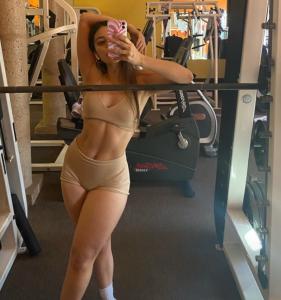 634104381: Chica busca chico en Pontevedra