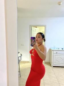 672539377: Chica busca chico en Ibiza