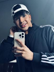 666402488: Chico busca chica en Lérida