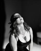 610772696: Chica busca chico en Madrid