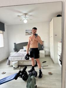 681971052: Chico busca chica en Cádiz