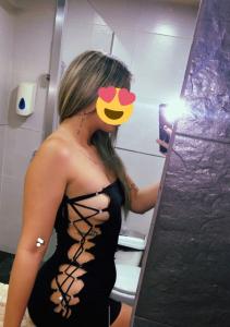 744785348: Chica busca chico en Gerona