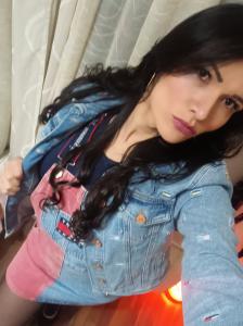 613584707: Transexual en Alicante