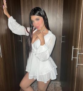 631234051: Chica busca chico en Madrid