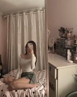 667372209: Chica busca chico en Barcelona