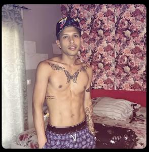 664403802: Chico busca chica en Granada