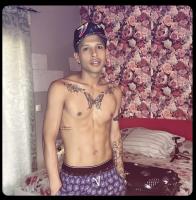 664403802: Chico busca chica en Granada