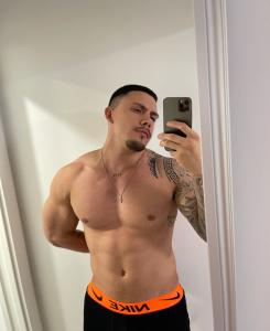 613546949: Chico busca chica en Córdoba