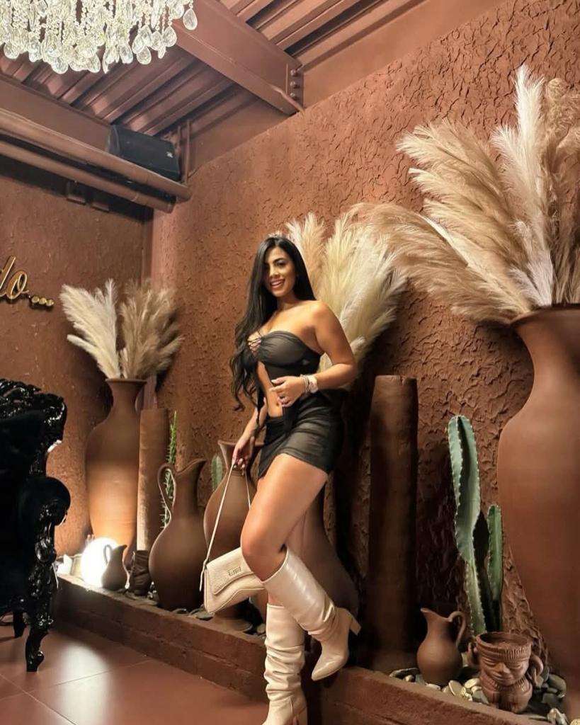 Chica busca chico en Sevilla: 