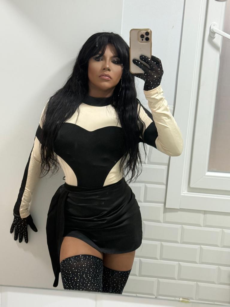 611201697: Travesti en León