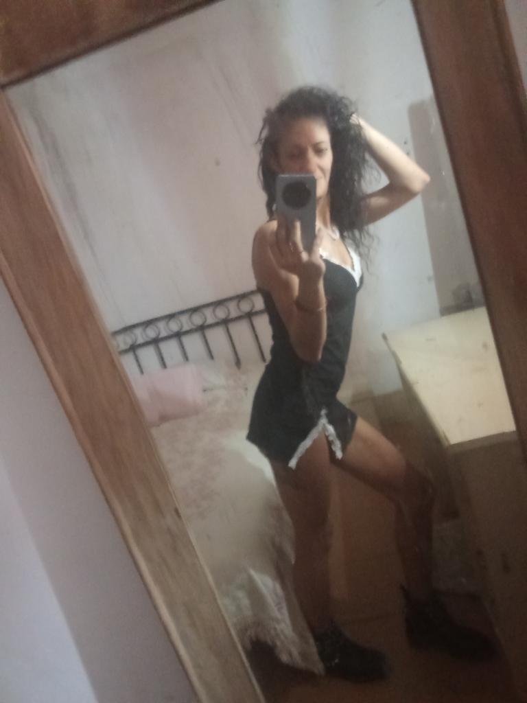 641880071: Chica busca chico en Alicante