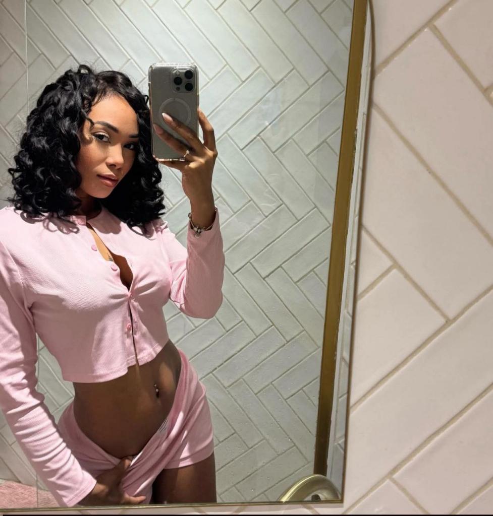 637774887: Chica busca chico en Granada