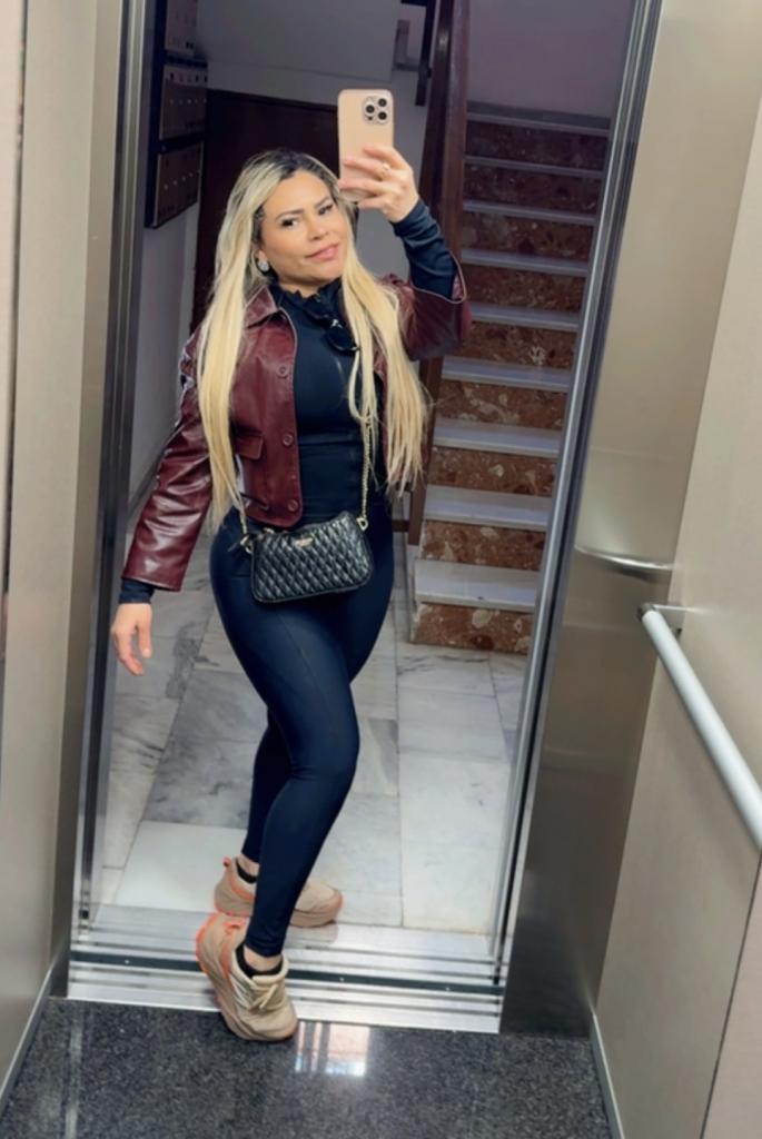 653913486: Chica busca chico en Málaga