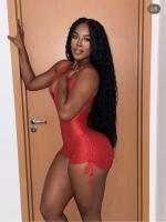 631825170: Chica busca chico en Barcelona