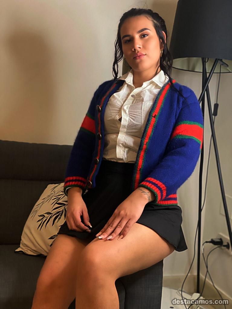 614481249: Chica busca chico en Barcelona