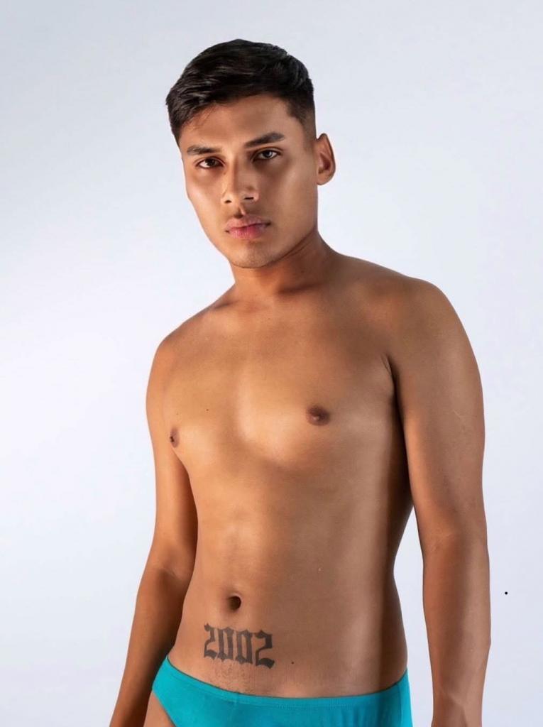 631232992: Chico busca chica en Barcelona