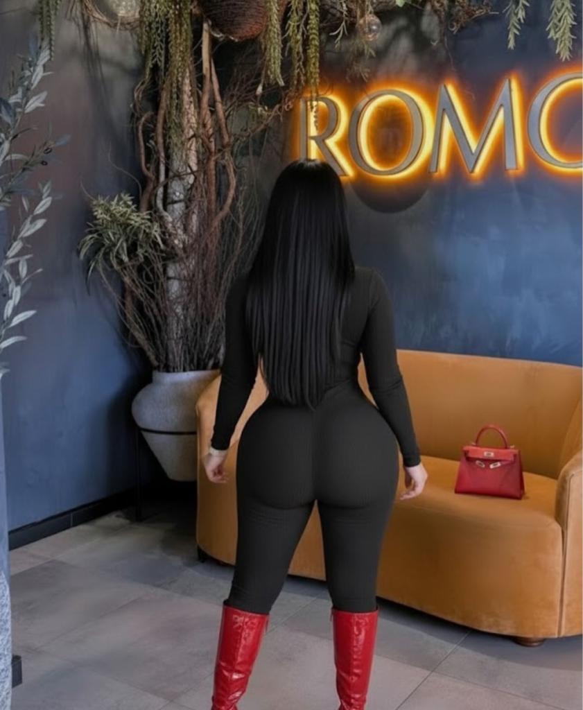 Chica busca chico en Almería: 