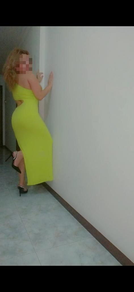 Chica busca chico en Huelva: 