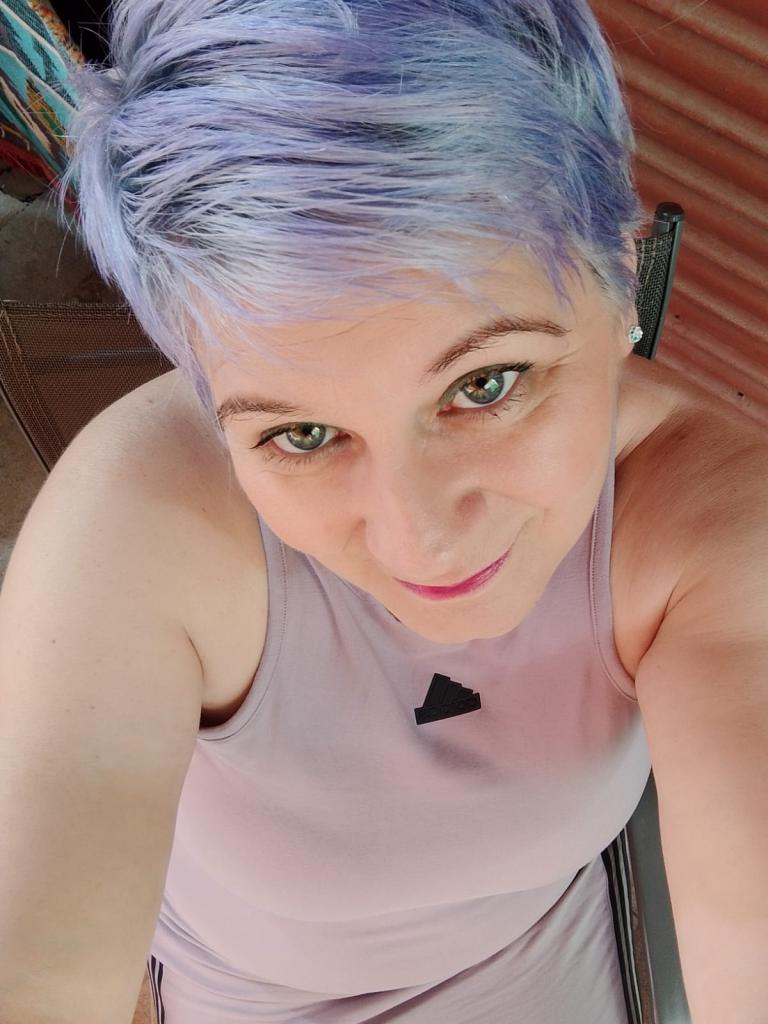 604103364: Chica busca chico en Barcelona