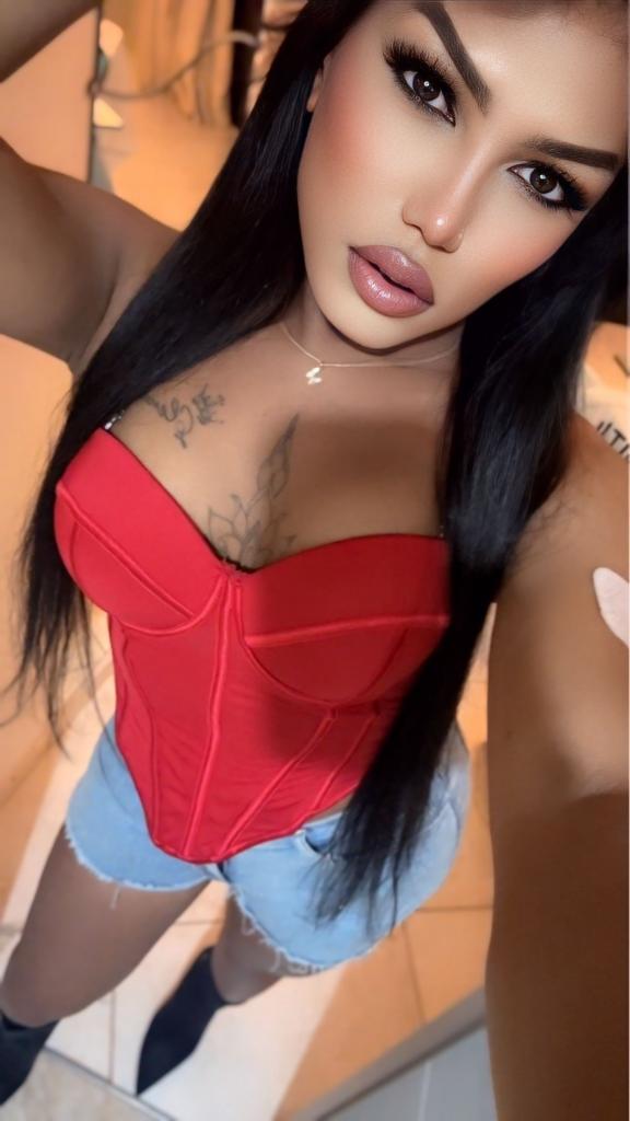 677048632: Travesti en Murcia