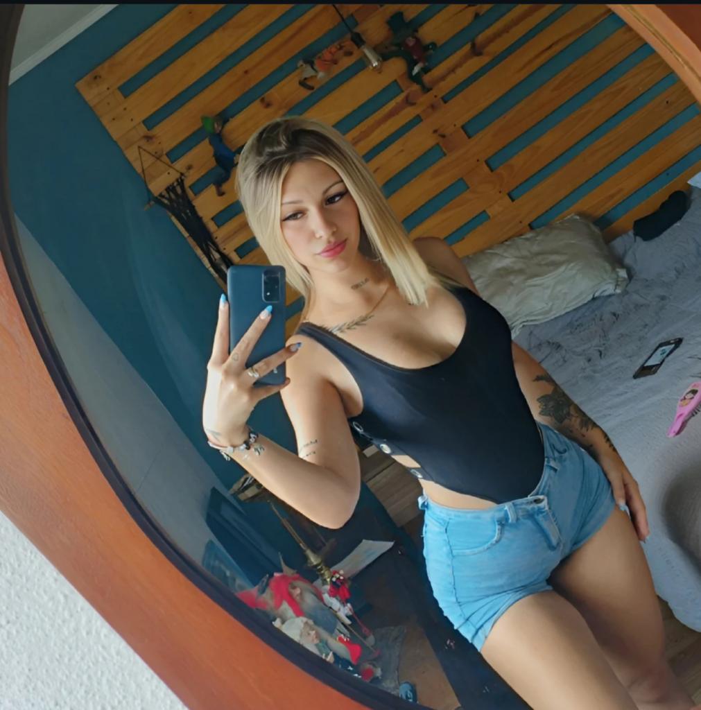 Chica busca chico en Asturias: 