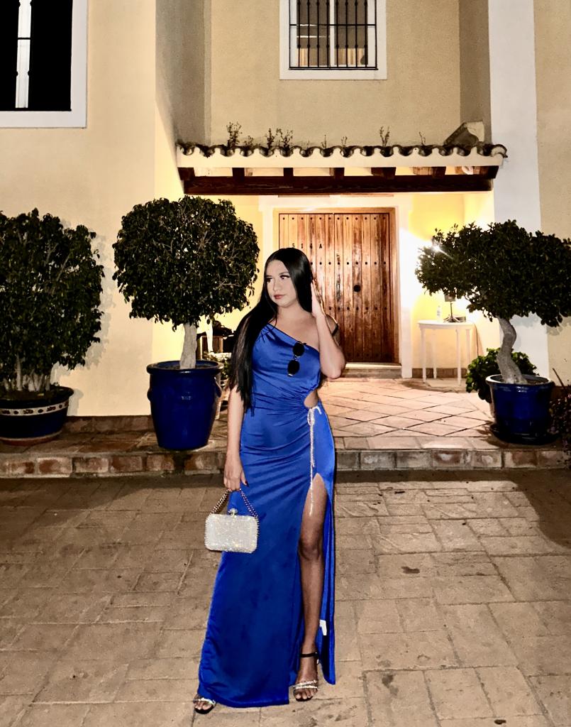 697708396: Chica busca chico en Barcelona