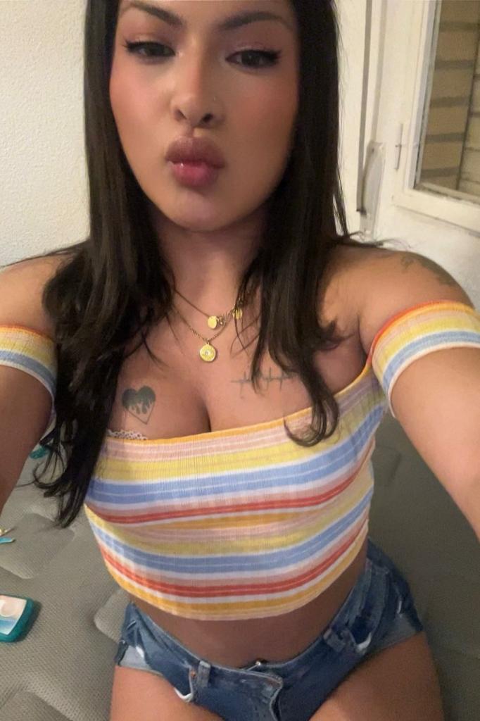 611337842: Transexual en Granada