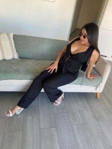 607489433: Chica busca chico en Madrid