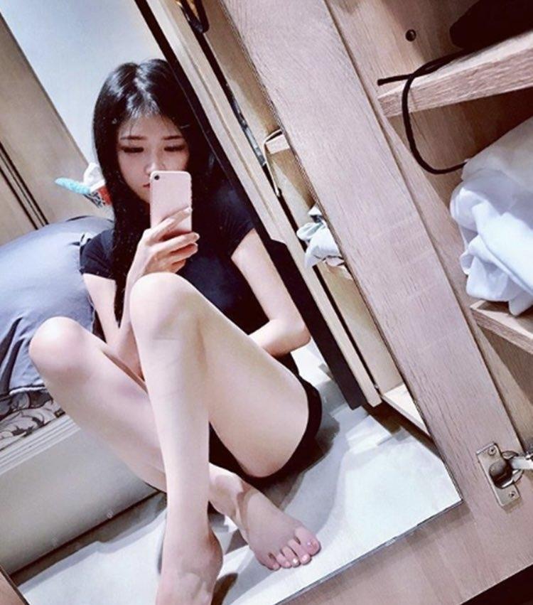 670663990: Chica busca chico en Madrid