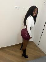 617096050: Chica busca chico en Madrid