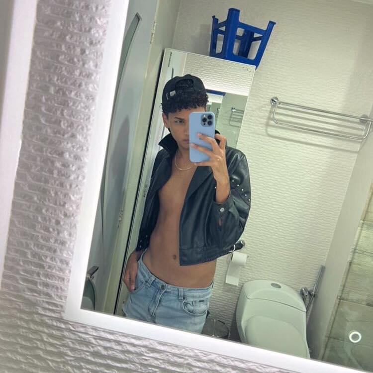 612207672: Chico busca chica en Madrid